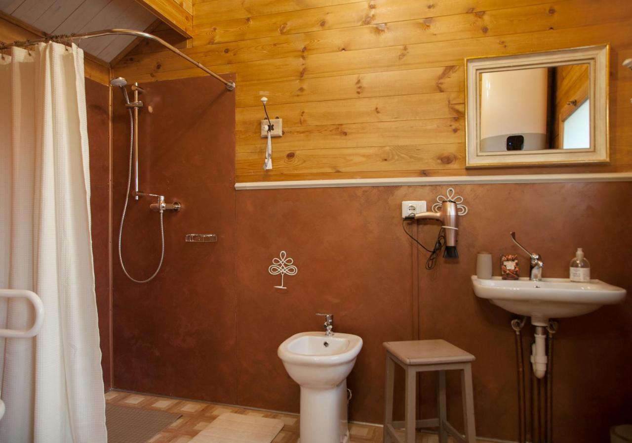 Pian Del Mund Hotel Borgomale Bagian luar foto