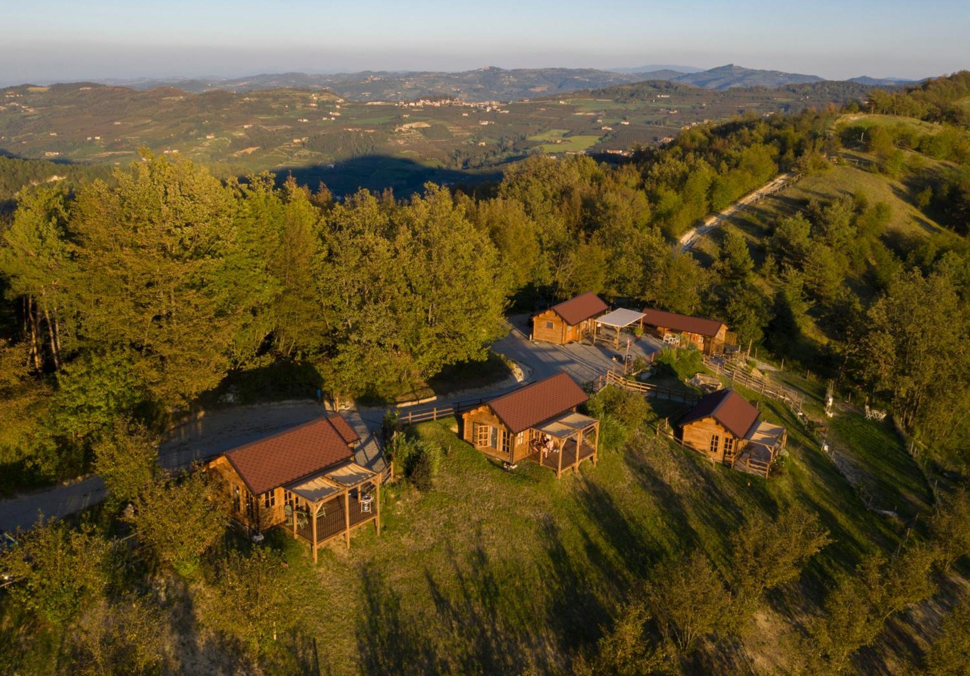 Pian Del Mund Hotel Borgomale Bagian luar foto