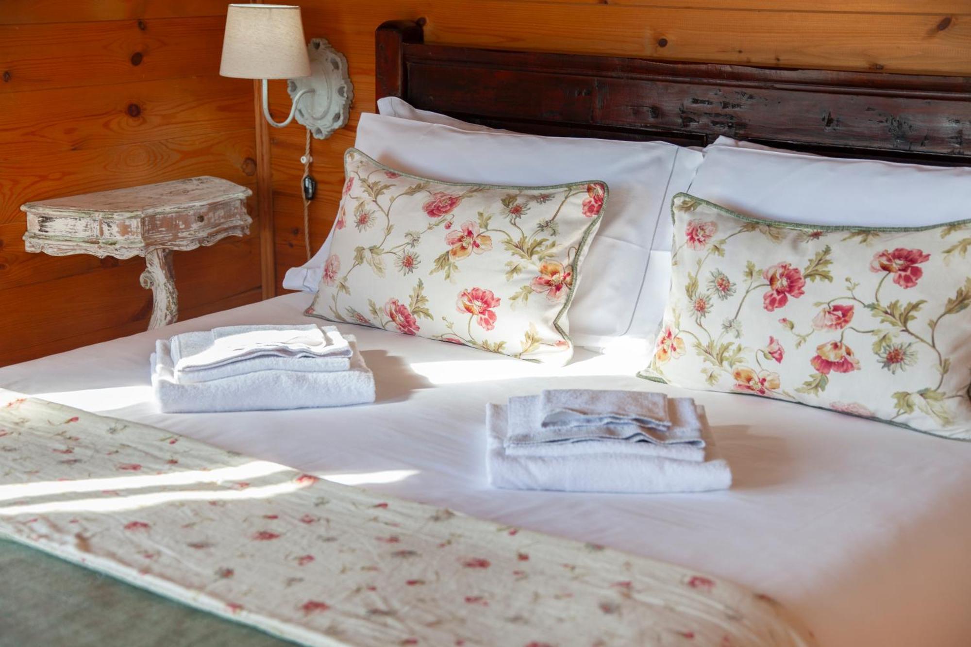 Pian Del Mund Hotel Borgomale Bagian luar foto